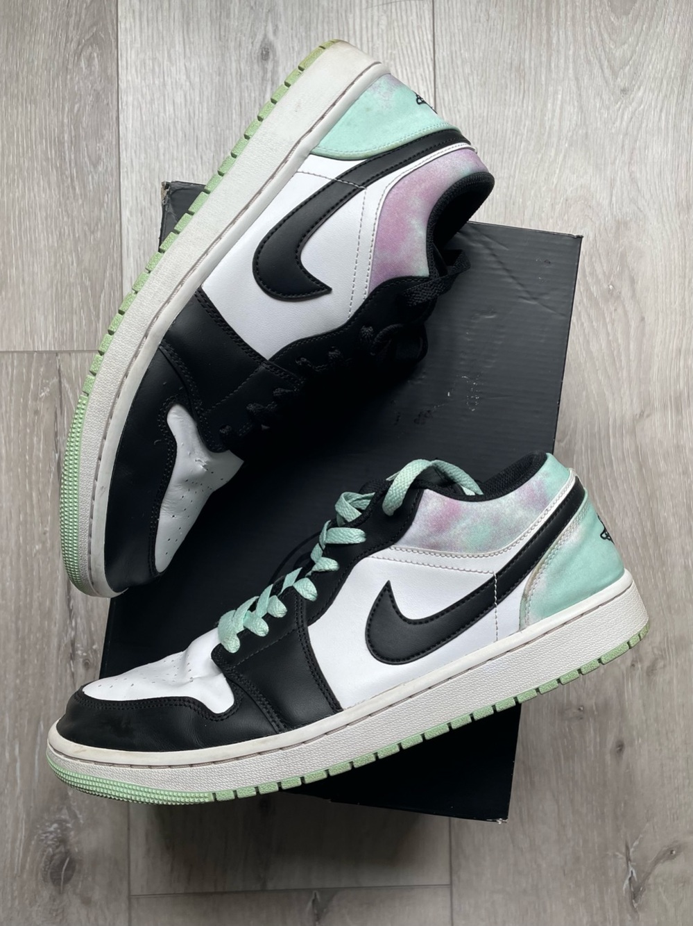 Nike Air Jordan 1 Low SE White Black Purple Sea foam Green - Size 12